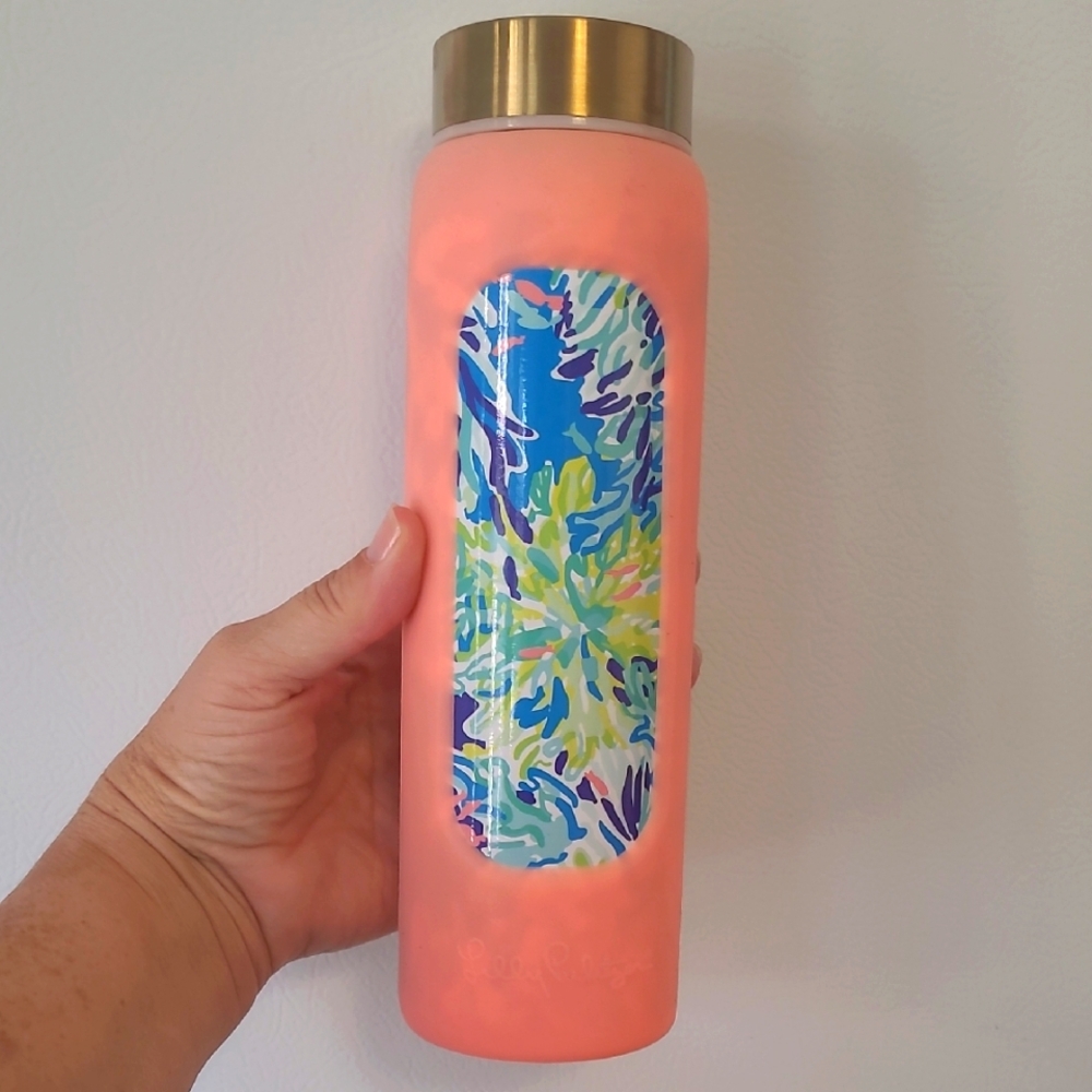 Lilly Pulitzer Glass Water Bottle With Silicone Cover
